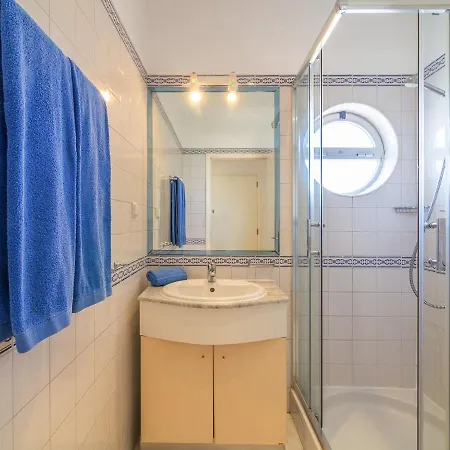 Sleeps 14 With Pool And Wifi